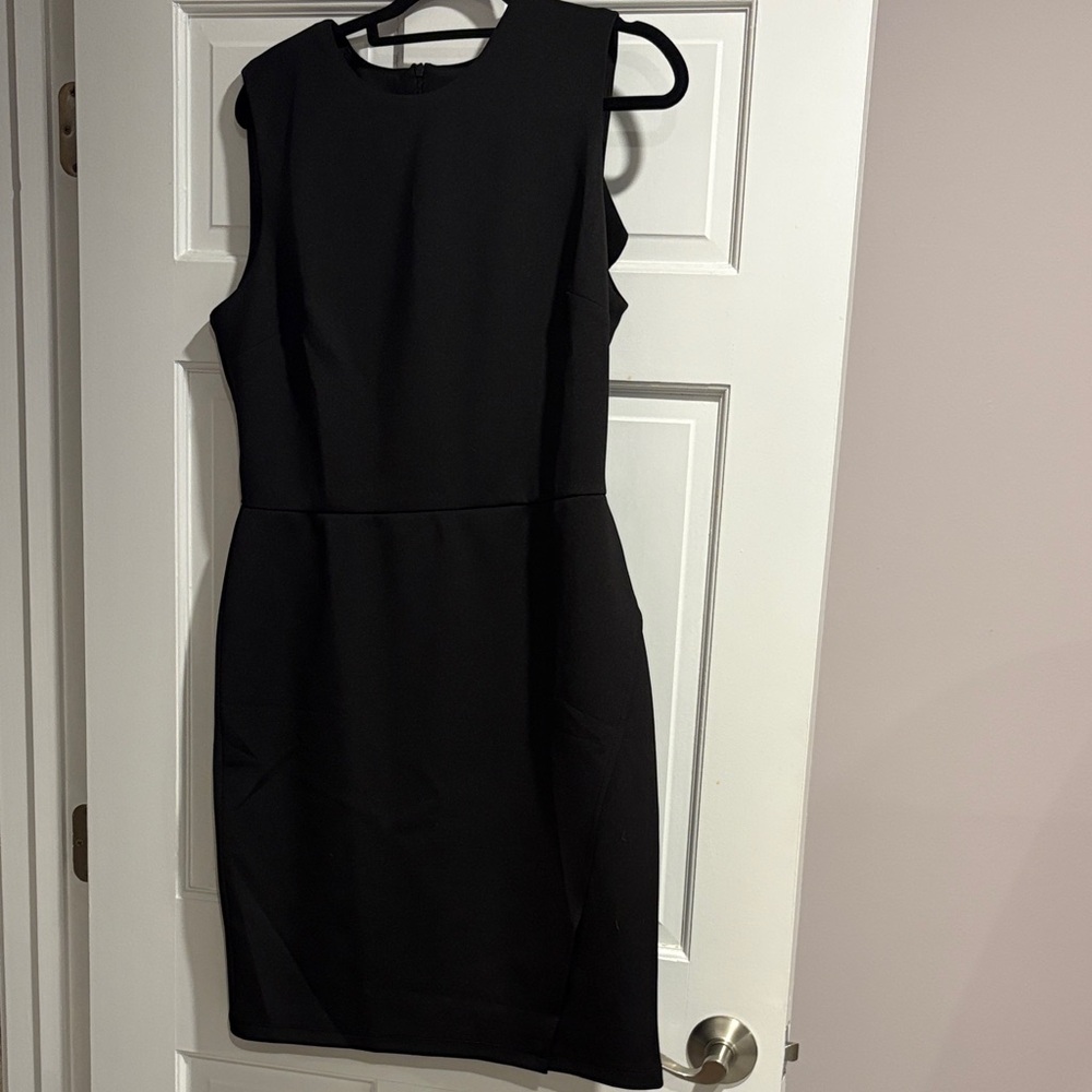 Calvin Klein Elegant Black Mini Dress
